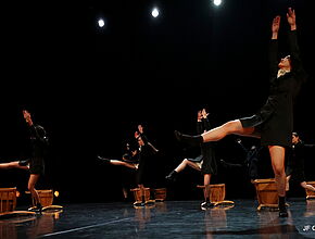Spectacle de danse - Crédit JF Quais - Agrandir l'image (fenêtre modale)