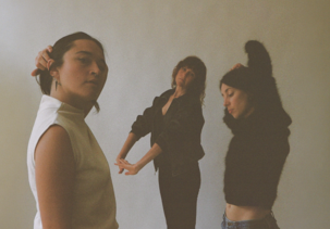 Photo "Whitney Johnson, Lia Kohl, Macie Stewart"